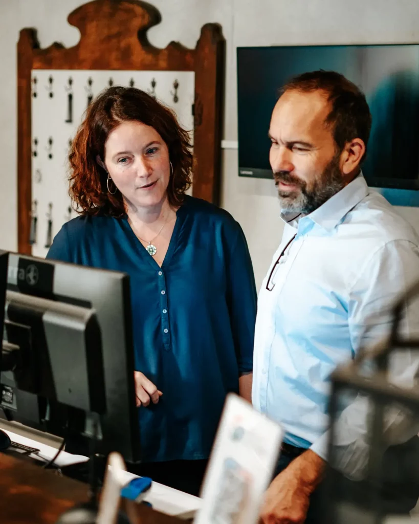 Empfangsbereich beim Check-In im Hotel Wermelt